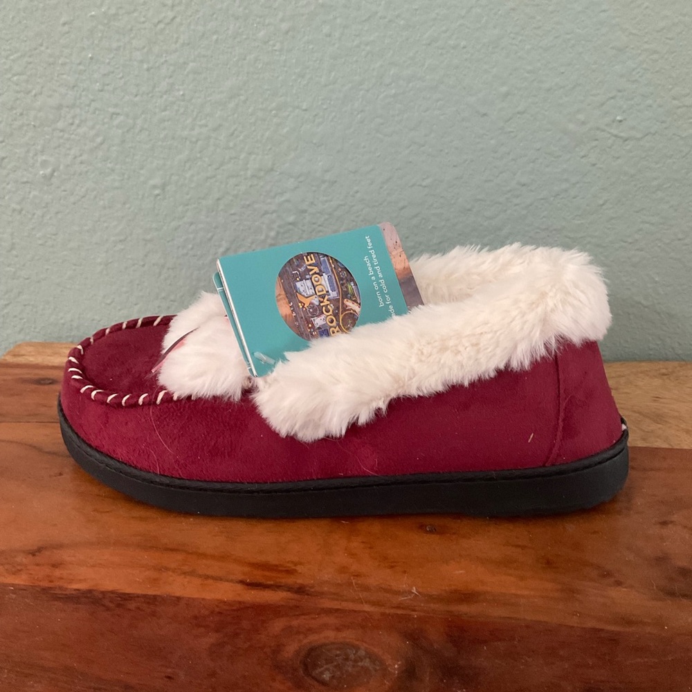 Red Slippers - Picture 6 of 8